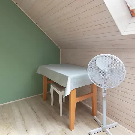 Apartma Mikelj *