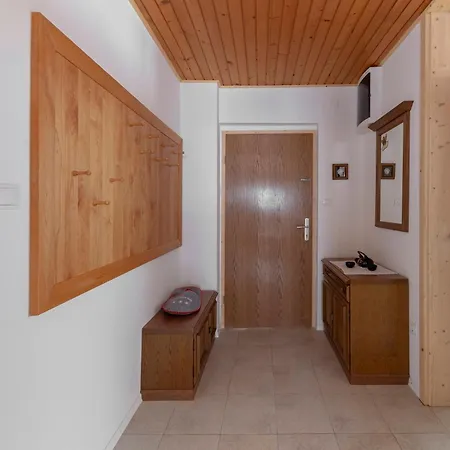 Апартаменты Apartma Mikelj *