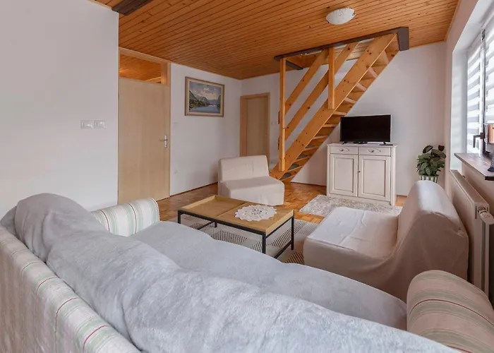 Apartma Mikelj Appartement *